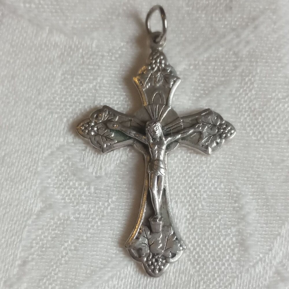 made in Italy grapes leaves vintage Cross Pendant scalloped edges 1.5 inches